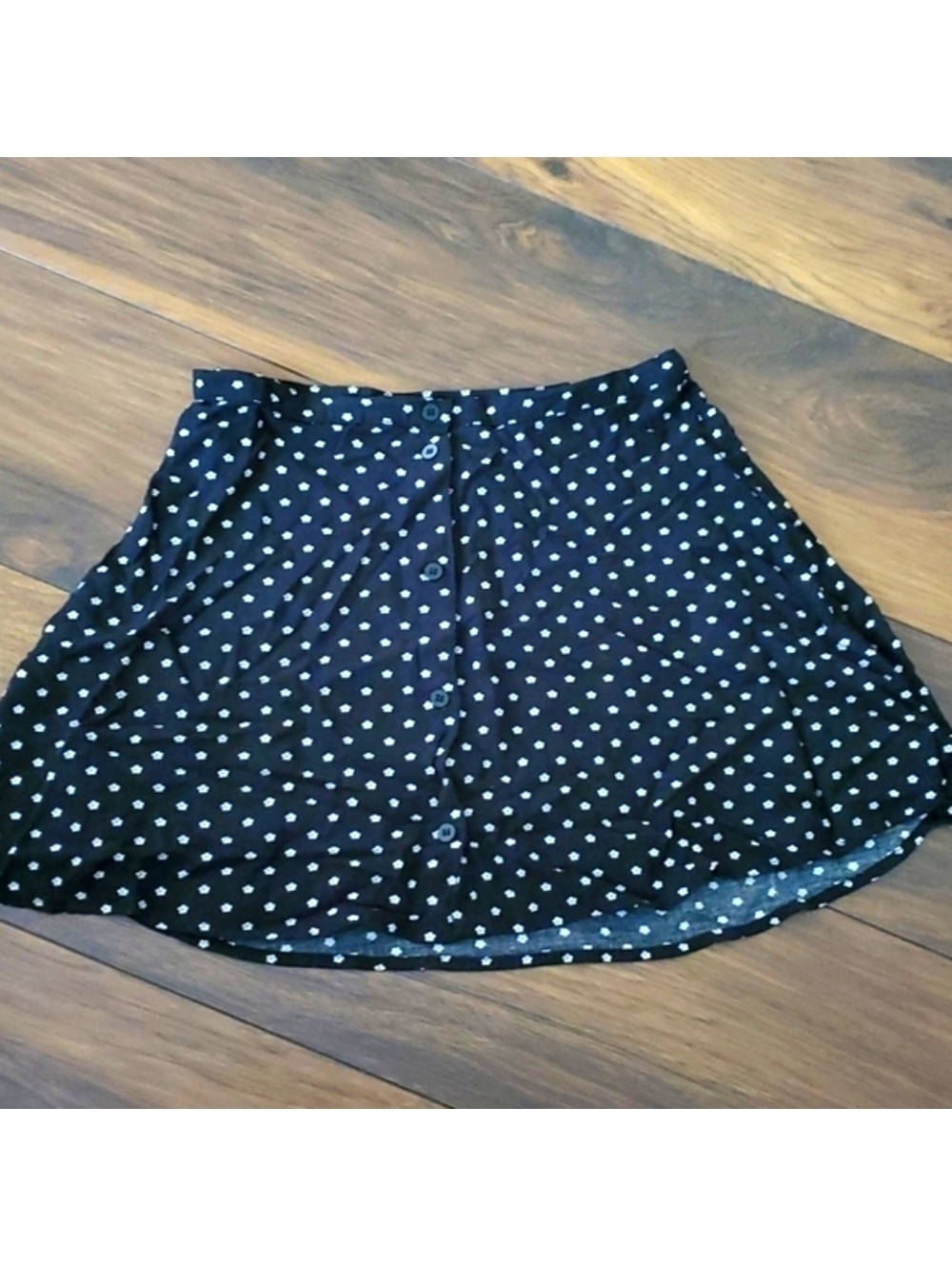 H&M Women's Black Mini Skirt with White Floral Print, Size US 6, Spring Style
